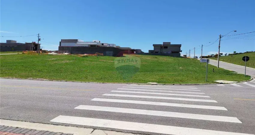 Terreno à Venda em Itupeva - Lote de Esquina 382m² , Condomínio Villagio Azzure