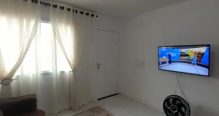 Aluga apartamento, com 2 dormitórios, sala, cozinha e lavanderia!