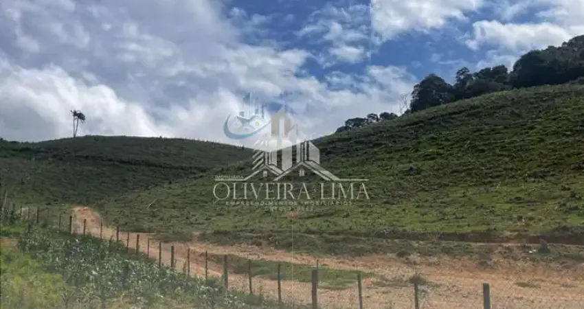 Chácara / sítio com 3 quartos à venda na Área Rural, Zona Rural, Bocaiúva do Sul