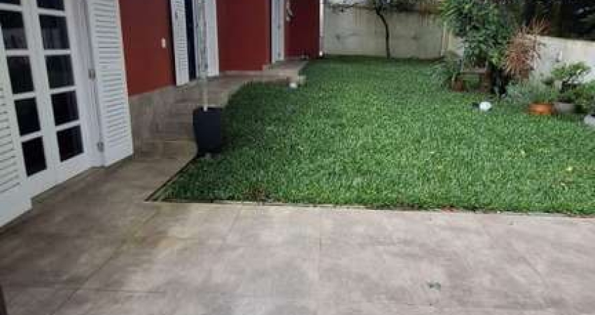 Casa para Venda em Curitiba, Vista Alegre, 3 dormitórios, 1 suíte, 4 banheiros, 3 vagas