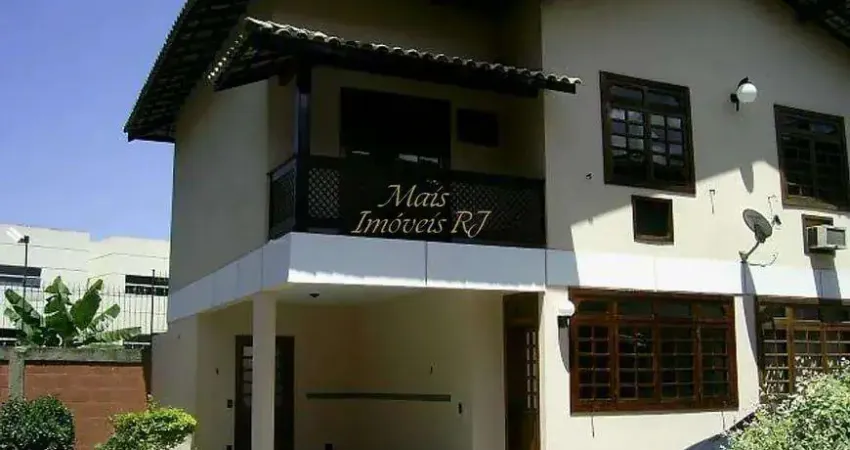 Casa em condomínio fechado à venda na Rodovia Amaral Peixoto, Fonseca, Niterói