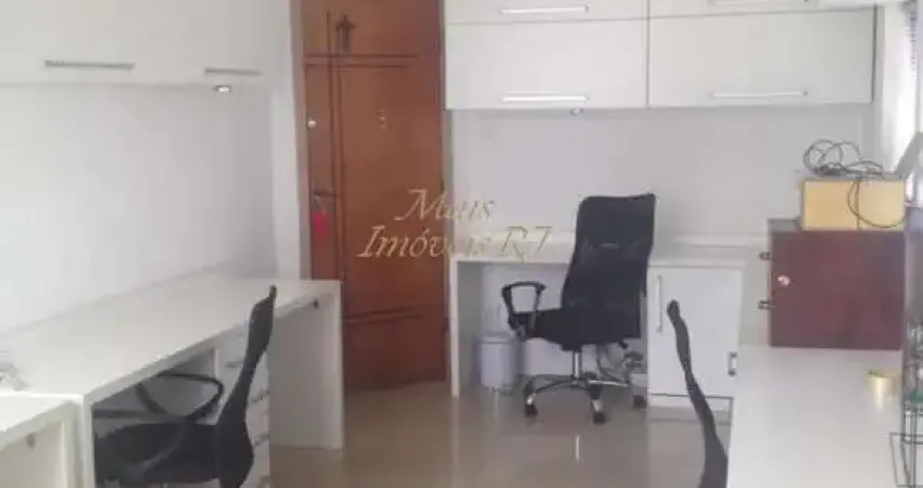 Sala comercial com 3 salas à venda na Avenida Ernani do Amaral Peixoto, Centro, Niterói