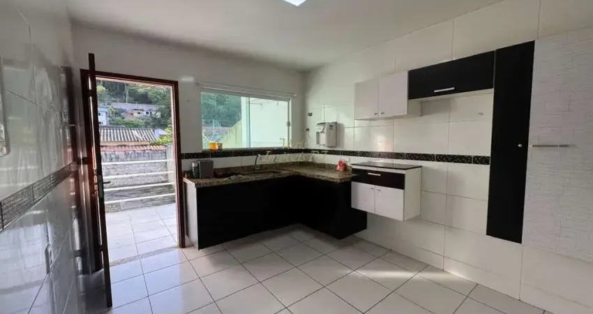 Casa para venda em niterói, engenho do mato, 2 dormitórios, 2 banheiros, 2 vagas