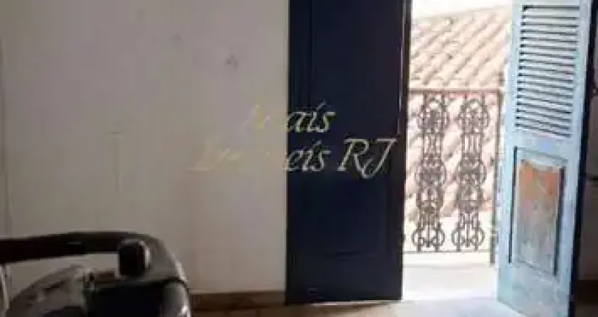 Casa com 5 quartos à venda na Rua Guaianazes, São Francisco, Niterói