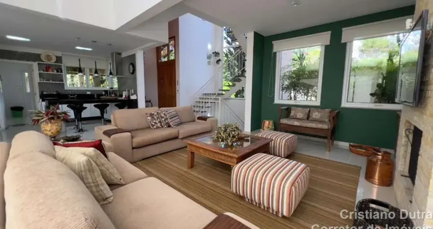 Casa de Luxo com Vista Panorâmica | Santo Antônio do Pinhal