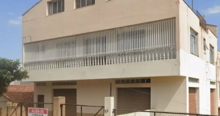 Ponto comercial com 1 sala para alugar na Rua Capitão Antônio Joaquim Barbosa, 38, Cruzeiro, São José dos Pinhais