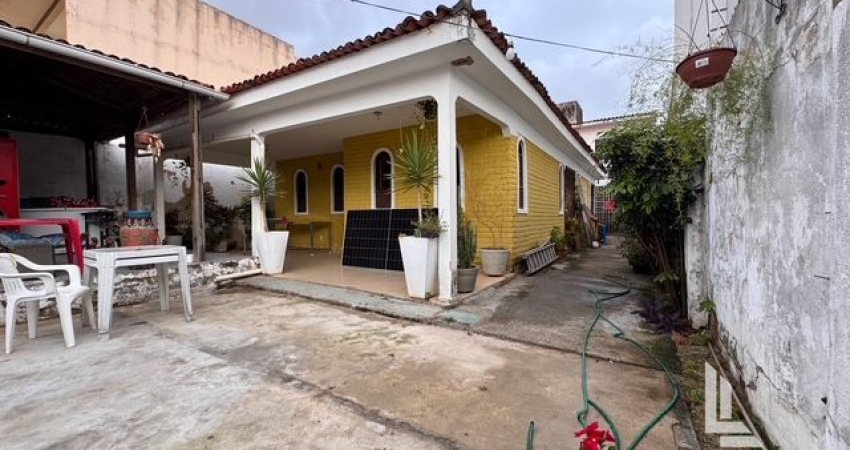Casa à venda na Rua Coronel Manoel Vieira de Freitas, 2268, Lagoa Nova, Natal