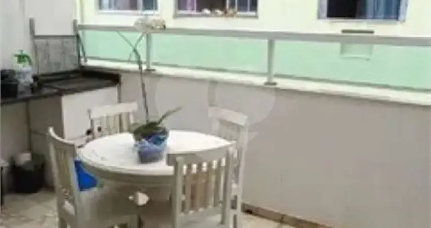 Triplex com 3 quartos à venda em Jardim Las Palmas - SP