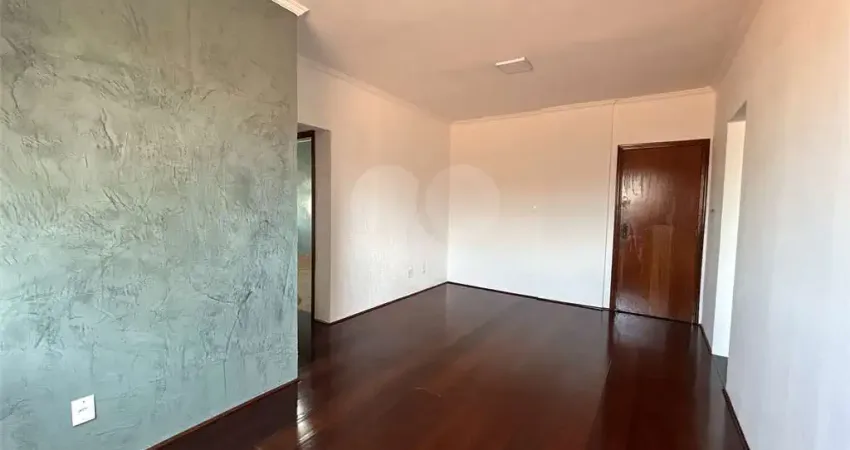 Apartamento com 2 quartos para locação em Embaré - SP