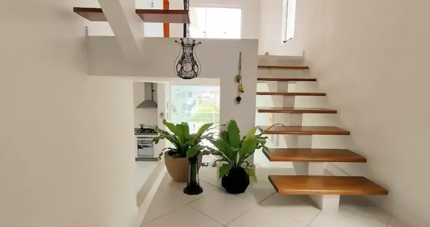 Seu lar ideal no urbanova: sobrado espaçoso com lazer e conforto!