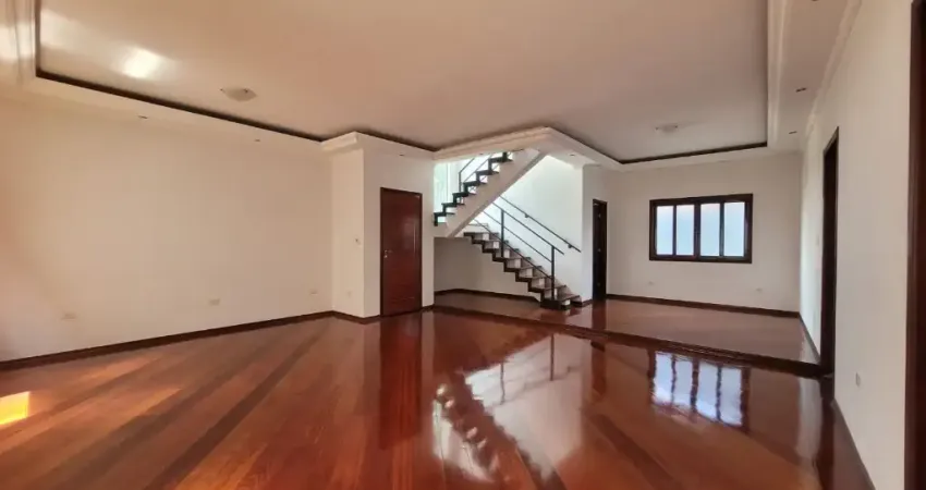 Excelente sobrado em condomínio no Urbanova  com 3 dormitórios, área gourmet.