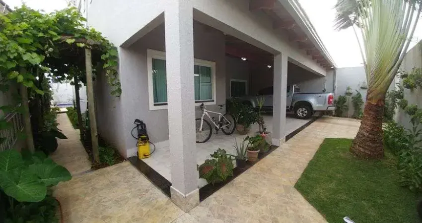 Casa para venda com 03 quartos Setor Itaguai em Caldas Novas - GO