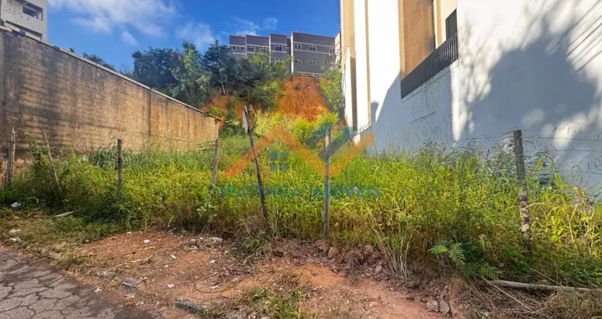 Terreno de 480m² com frente para duas ruas à venda no bairro Iguaçu – Ipatinga