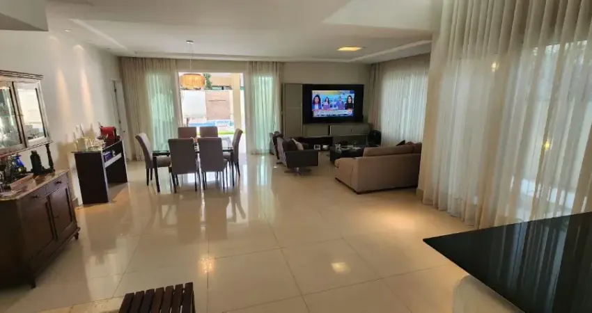 Lindíss Casa em condomínio com 5 súites para venda em Candelária