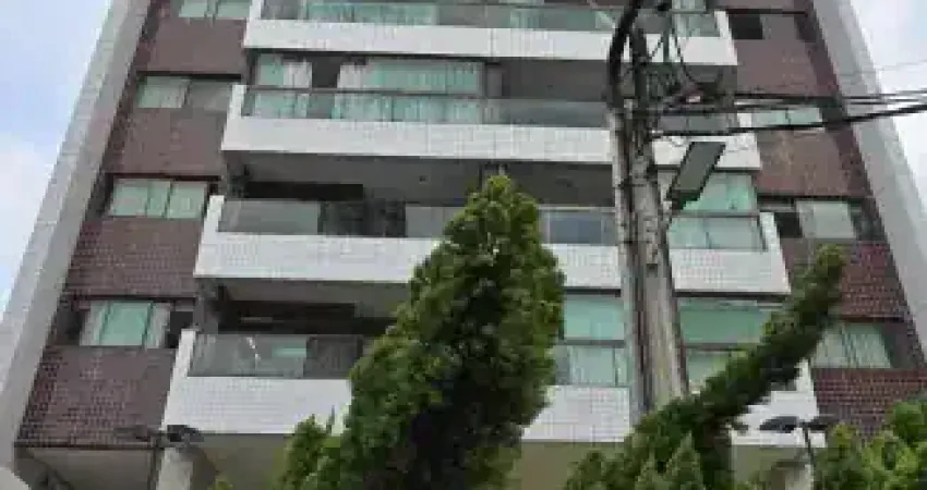 Lindo apartamento no Tirol com 3 quartos sendo 2 suítes