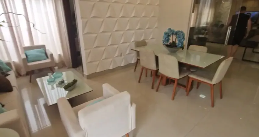 Lindíssima casa em condomínio fechado no condomínio green club 3