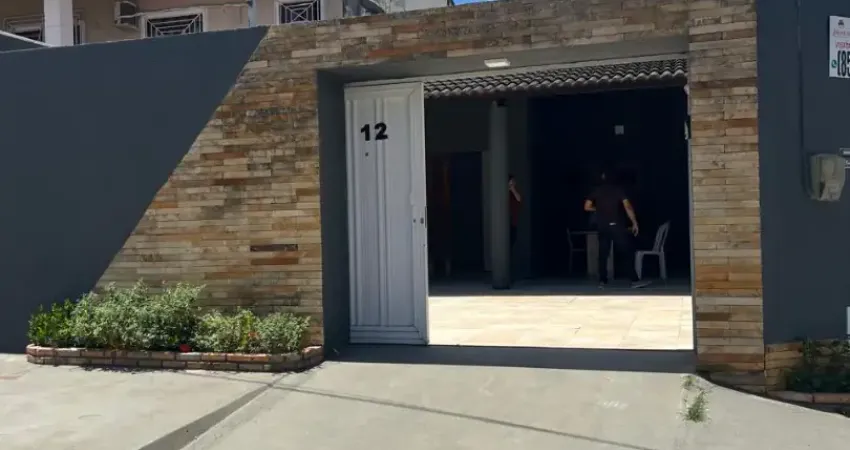 Linda casa de esquina no residencial cartier maraponga com 4 quartos (2 suítes)