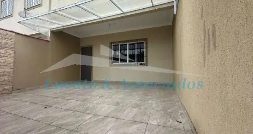 Sobrado no Flórida, 03 dormitórios sendo 01 suíte, com 02 vagas de garagem