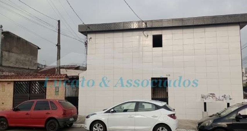 Casa térrea em Condomínio fechado para Venda na Vila Sonia em Praia Grande SP 01 dormitório, sala integrada com a cozinha, banheiro social
