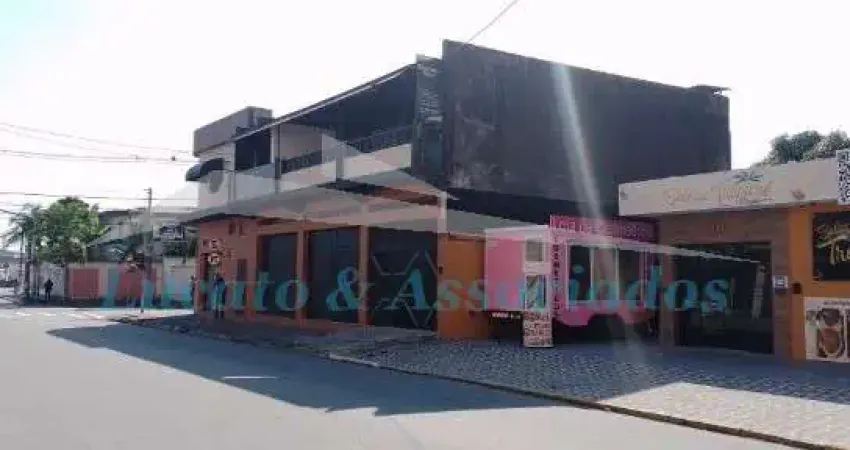 Sala comercial, no Boqueirão Praia Grande SP, de esquina, 01 banheiro, 01 vaga para moto, excelente localização.