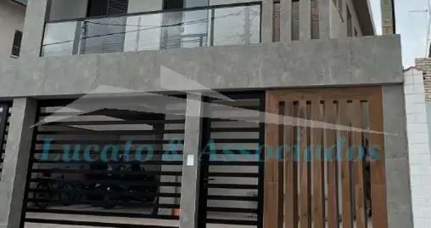 Casa de Condomínio no Esmeralda, em Praia Grande SP 02 dormitórios 01 vaga