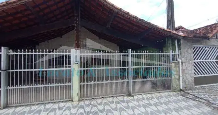Oportunidade Imperdível: Casa à Venda em Praia Grande-SP, Bairro Maracanã, 2 Quartos, 1 Suíte, 1 Sala, 2 Banheiros, 2 Vagas, 120m²!