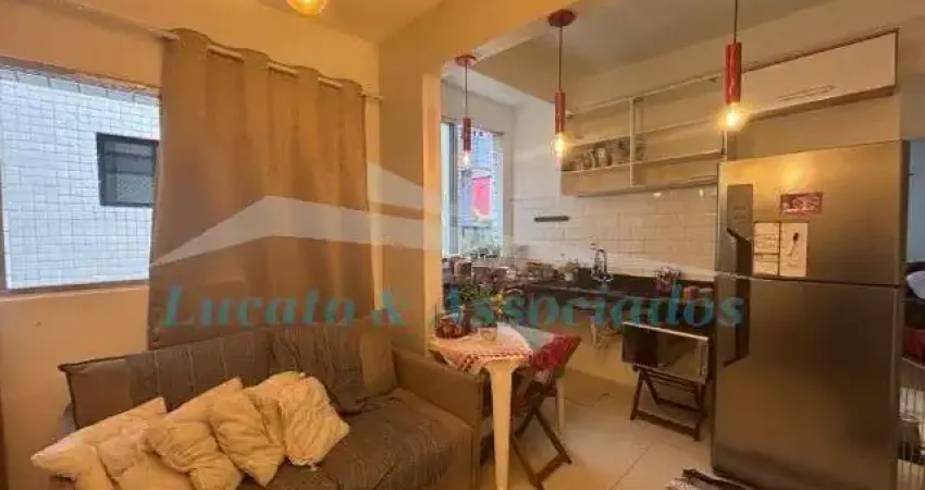 Apartamento no boqueirão, 01 dormitório, sala, cozinha e banheiro. 1º andar de escada. não possui garagem. prédio com salão de festas.