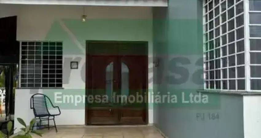 Casa em condomínio fechado com 4 quartos para alugar na Ponta Negra, Manaus 
