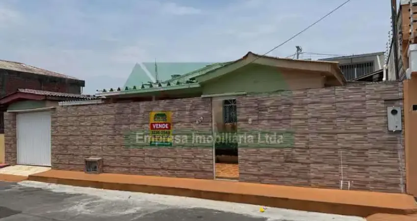 Casa com 4 quartos à venda no Parque 10 de Novembro, Manaus
