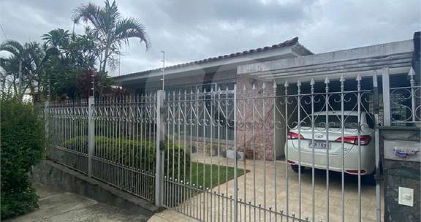 Casa térrea com 3 quartos à venda em Jardim Franca - SP
