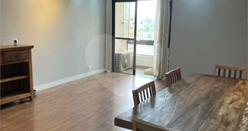 Apartamento com 3 quartos à venda em Vila Paiva - SP