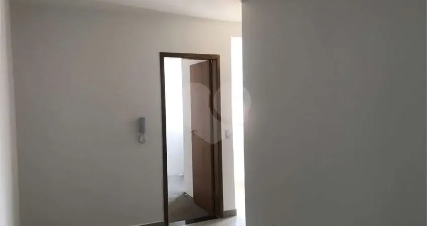Apartamento com 2 quartos à venda em Carandiru - SP