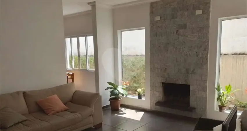 Casa térrea com 2 quartos à venda em Jardim Paraíso - SP