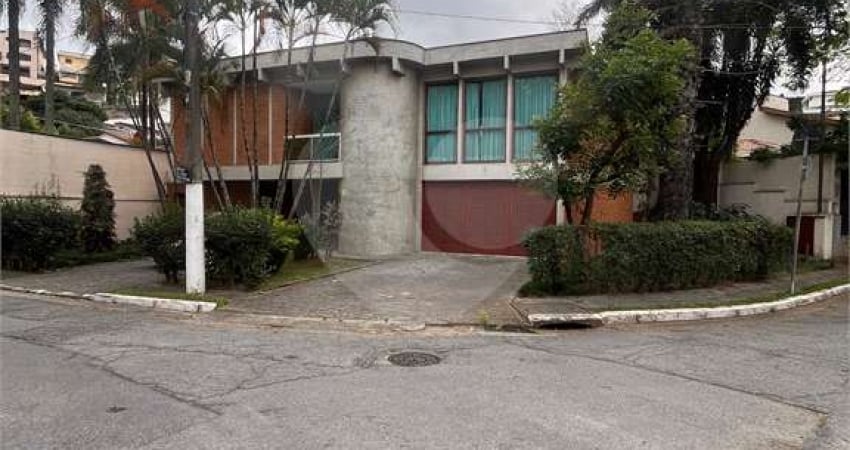 Sobrado com 4 quartos à venda ou para locação em Jardim São Bento - SP