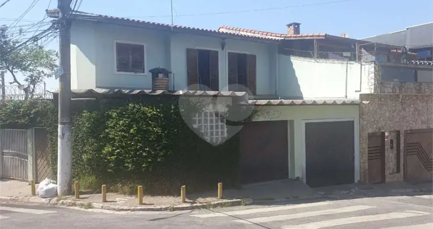Casa com 3 quartos para alugar na Rua das Vertentes, 12, Jaçanã, São Paulo