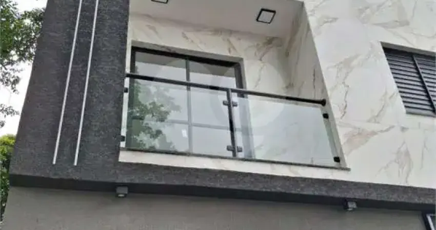 Casa em condomínio fechado com 2 quartos para alugar na Rua Vitório Mazzei, 198, Parada Inglesa, São Paulo