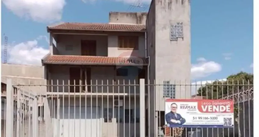 Sobrado e  loja comercial, localizado no bairro  Paraíso em Sapucaia do Sul.