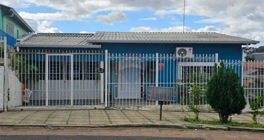 Ótima casa a venda com 165 metros de área construída, bairro jardim, próximo do calçadão de sapucaia do sul/rs