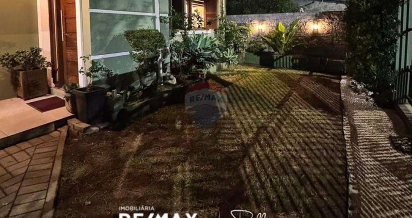 Casa com 102 m2, 02 Quartos, Sendo 01 Suíte no bairro Parque Amador em Esteio/RS