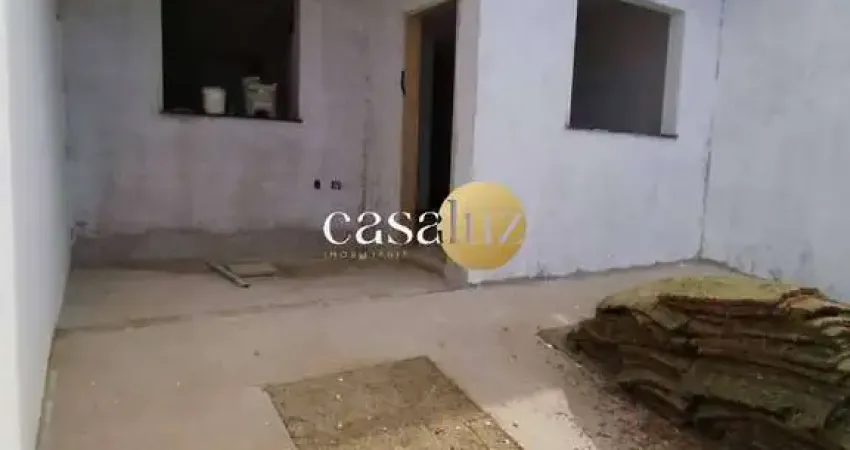 Casa em fase de acabamento localizada no bairro Santo Antônio /Sarzedo
