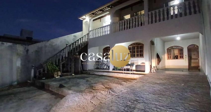 Casa de 2 pavimentos localizada no bairro Sapucaias II /Contagem