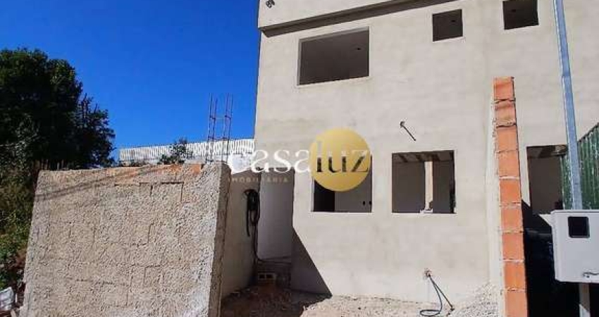 Casas duplex em construção localizadas no bairro Bosque de Ibirié /Ibirité