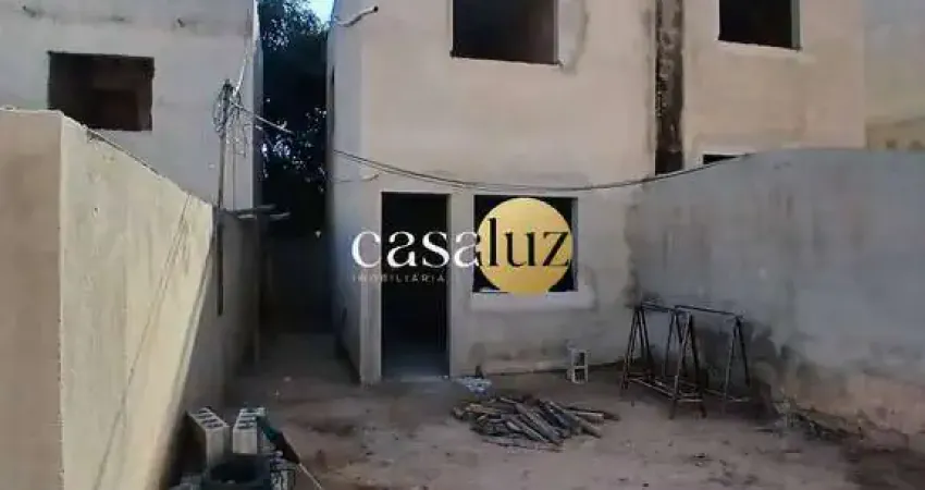 Casas em construções localizadas no bairro Jardim Rosário /Ibirité