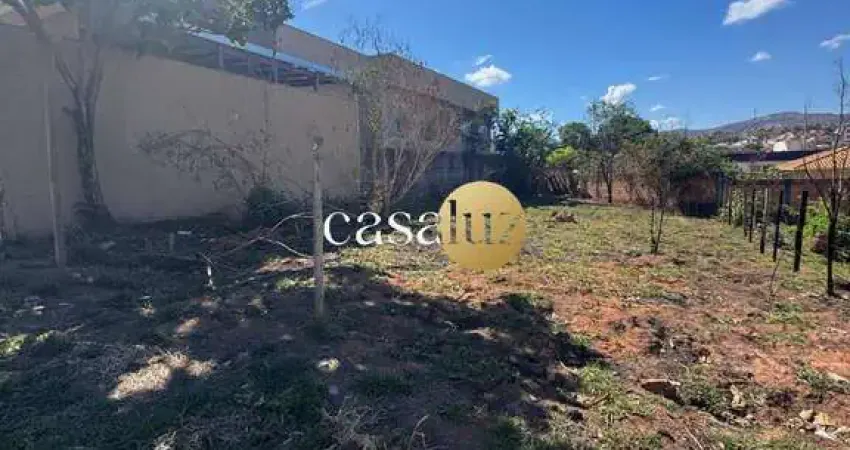 Terreno à venda no Centro, Sarzedo