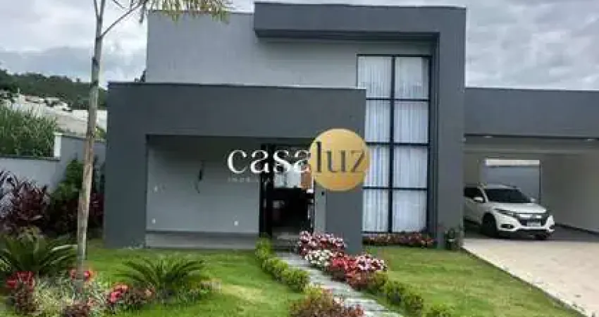 Casa de alto padrão localizada no condomínio ouro verde /betim