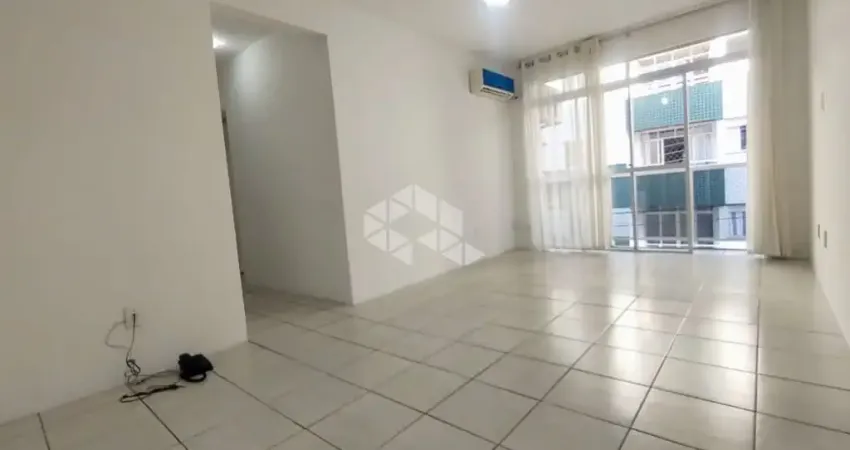 APARTAMENTO COM 2 QUARTOS COM SACADA E VAGA DE GARAGEM NO ABRAÃO PERTO DE TUDO