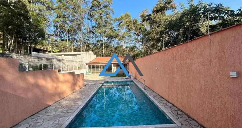Chácara com 3 dormitórios, piscina em (Terra Preta), Mairiporã/SP