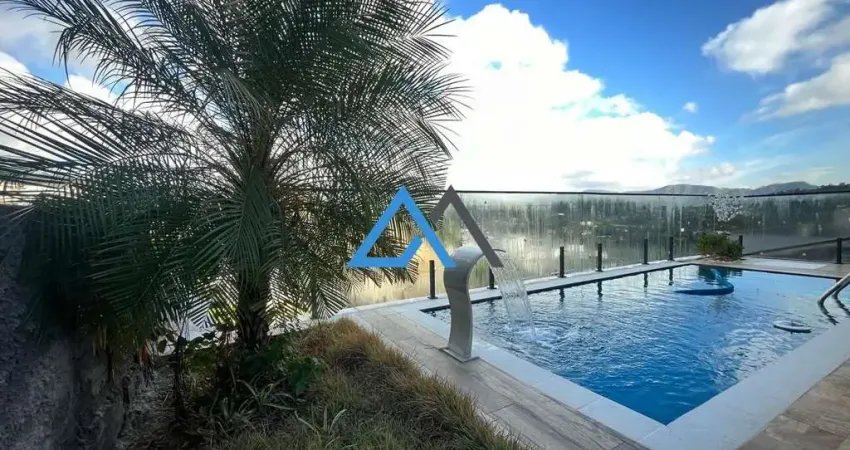 Casa de Alto Padrão em Condomínio em Santana de Parnaíba - R$ 1.998.900