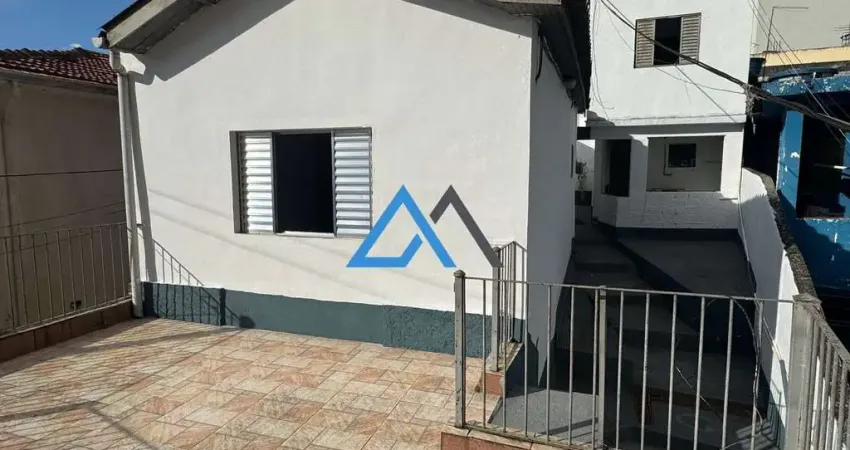 Casa à Venda em Pirituba, Jardim Líbano, com 2 Residências no Terreno