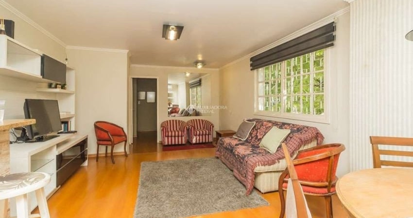 Casa em condomínio fechado com 3 quartos para alugar na Rua Carazinho, 451, Petrópolis, Porto Alegre